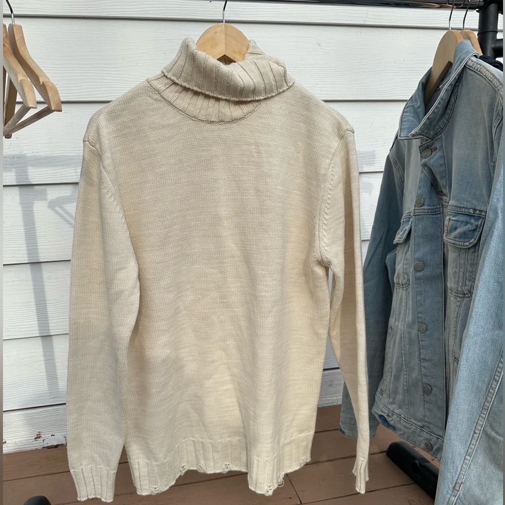 Turtle neck brown sweater - Picture 3 of 5